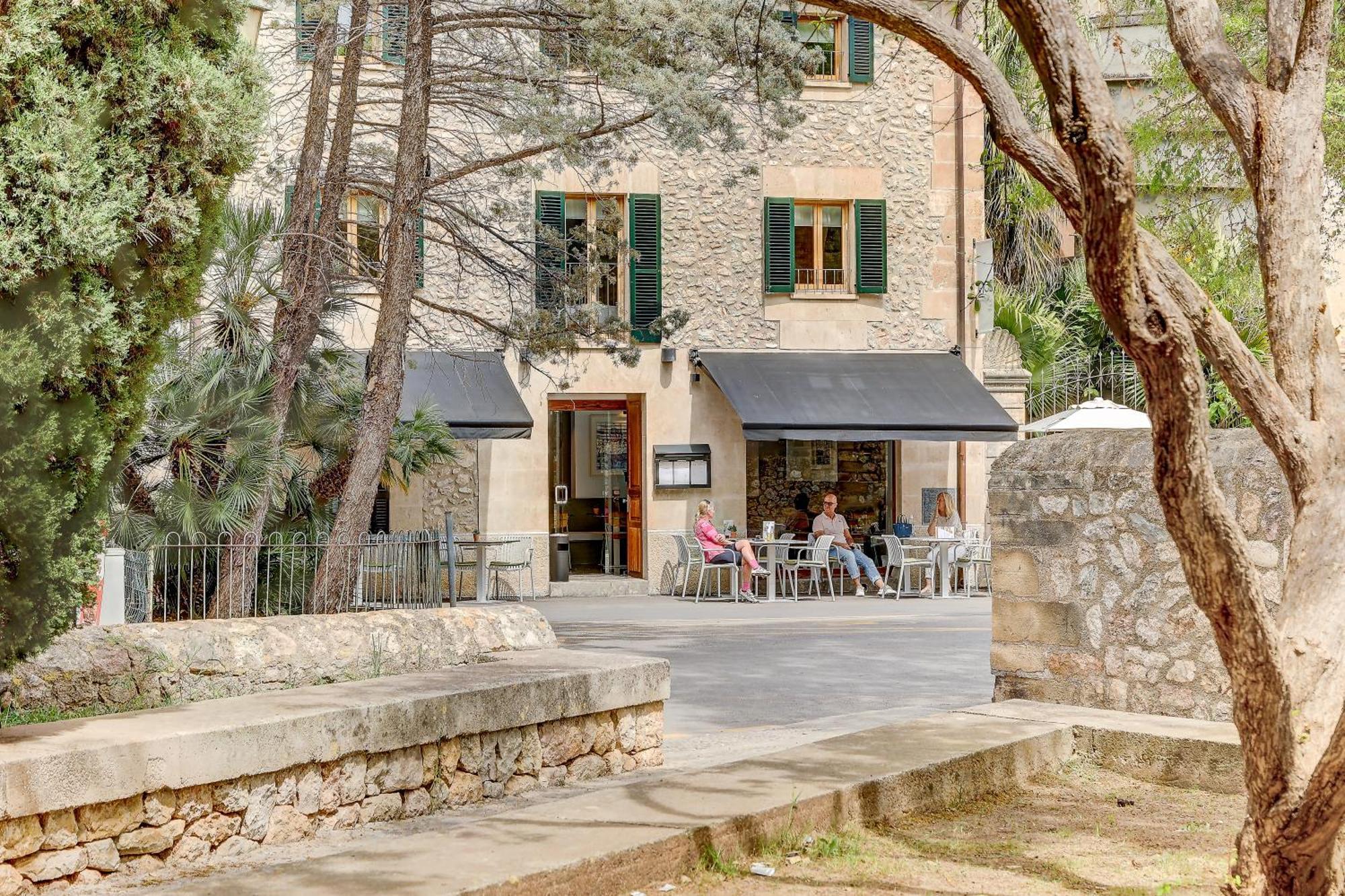 Desbrull Bed & Breakfast